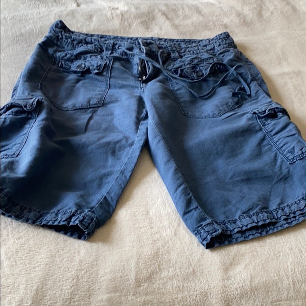 America Eagle Cargo shorts